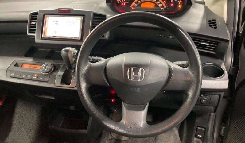 HONDA FREED full