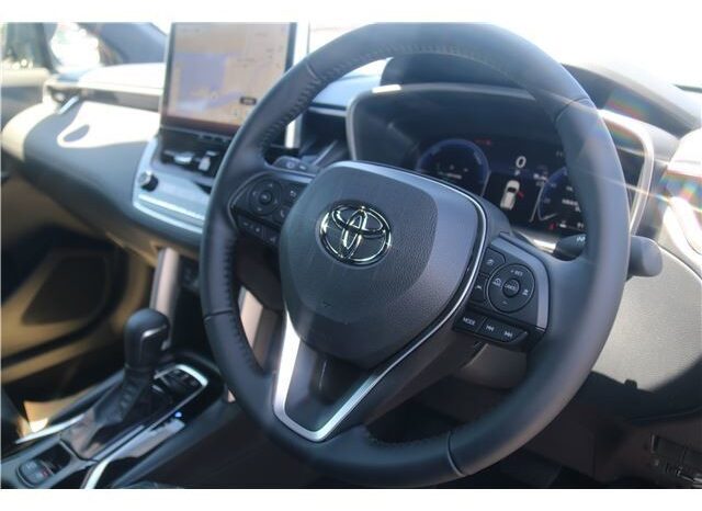 TOYOTA COROLLA CROSS full