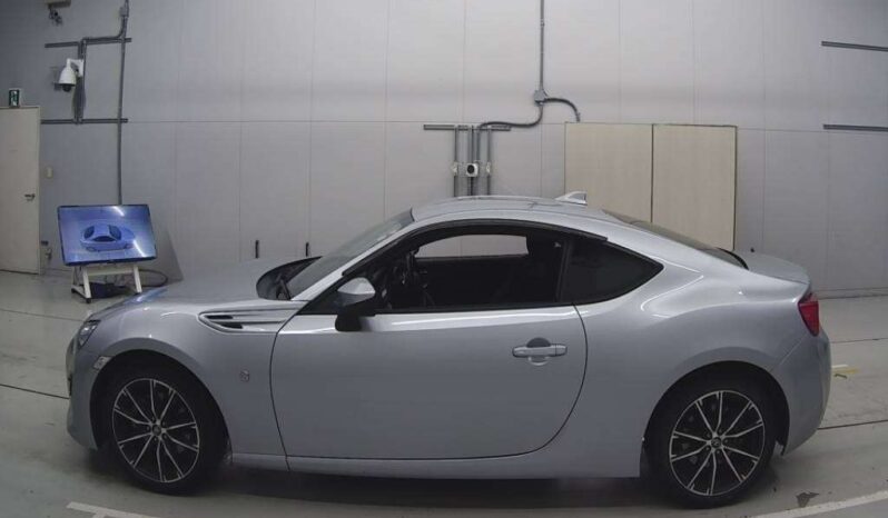 TOYOTA 86 full