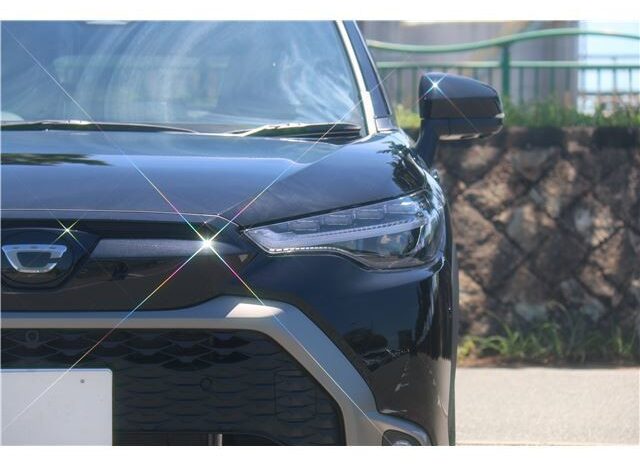 TOYOTA COROLLA CROSS full