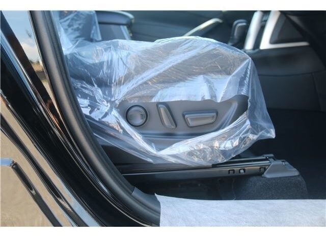 TOYOTA COROLLA CROSS full