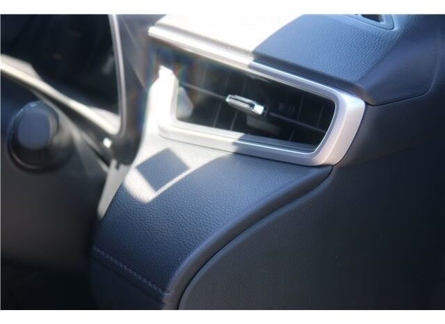 TOYOTA COROLLA CROSS full