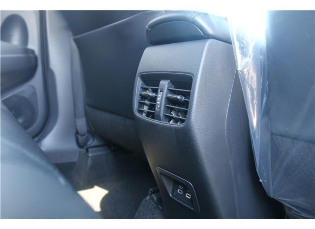 TOYOTA COROLLA CROSS full