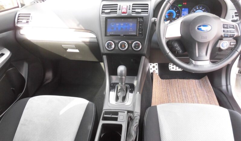 SUBARU XV HYBRID full