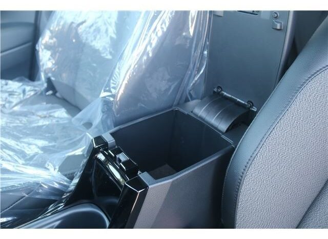 TOYOTA COROLLA CROSS full