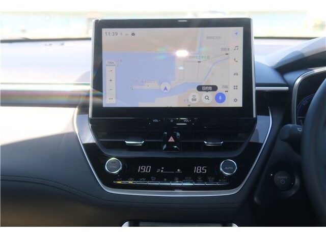 TOYOTA COROLLA CROSS full