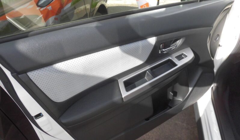 SUBARU XV HYBRID full