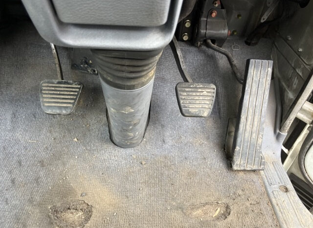 MITSUBISHI FUSO CANTER full