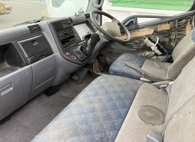 MITSUBISHI FUSO CANTER full