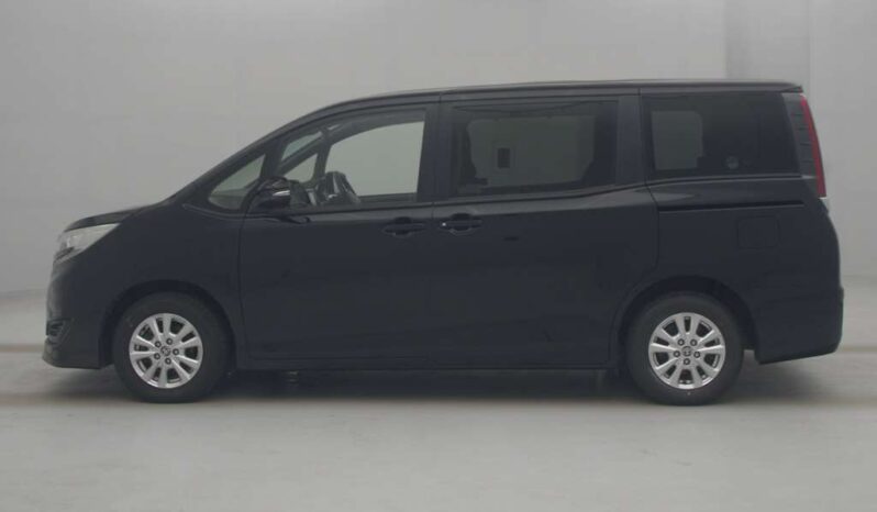 TOYOTA NOAH full