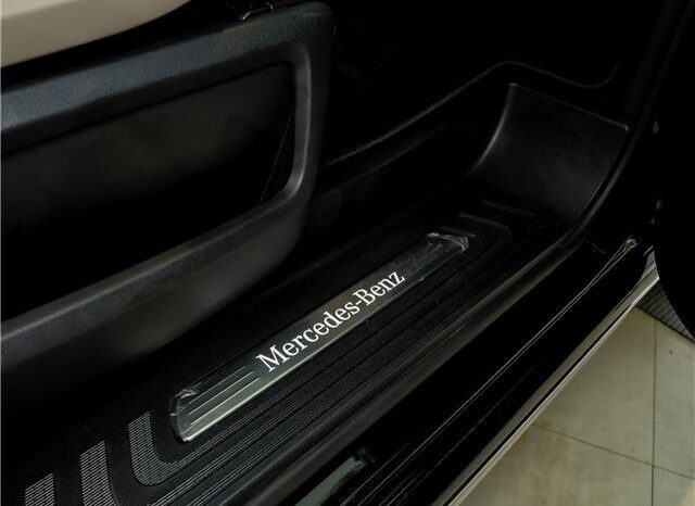 MERCEDES BENZ V220D AMG full