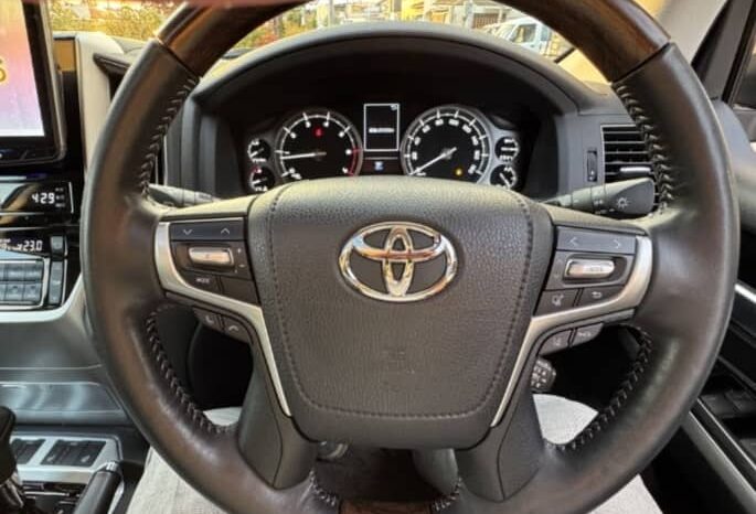 TOYOTA LAND CRUISER full