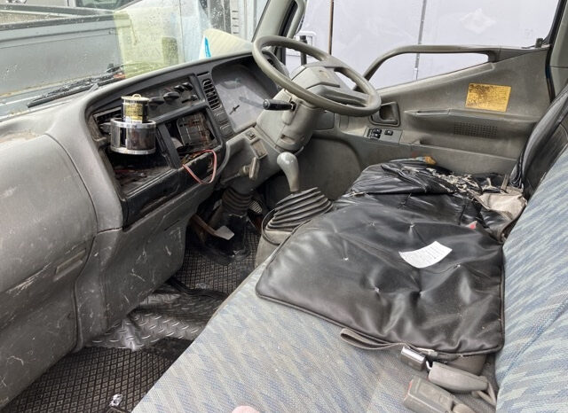 MITSUBISHI FUSO CANTER full