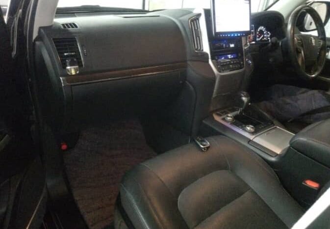 TOYOTA LAND CRUISER full