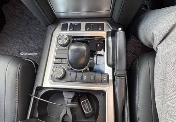 TOYOTA LAND CRUISER full