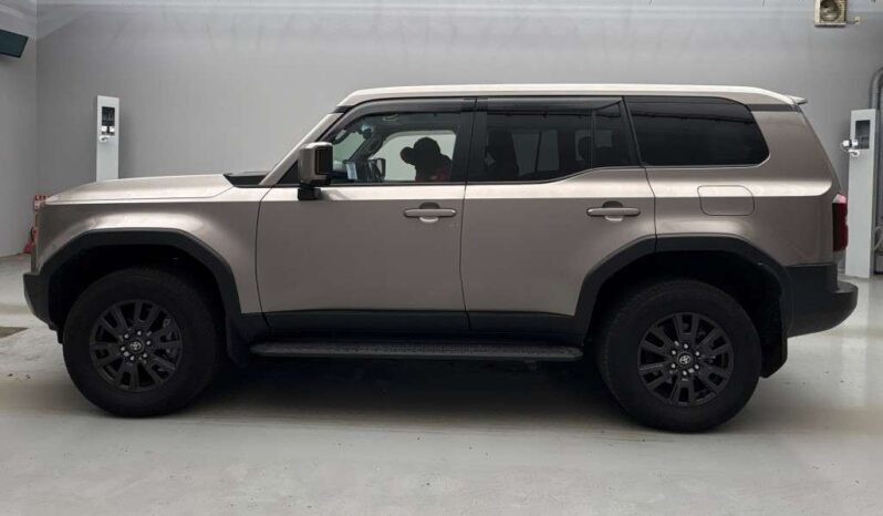 TOYOTA LAND CRUISER 250 full