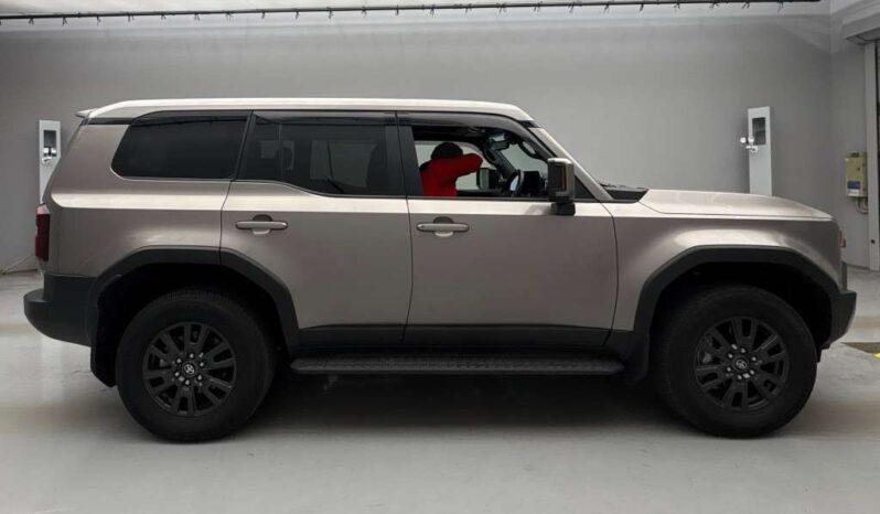 TOYOTA LAND CRUISER 250 full