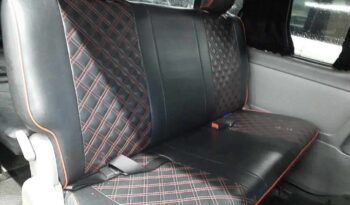 TOYOTA HIACE VAN full
