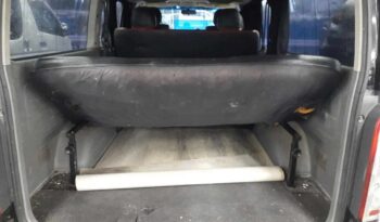 TOYOTA HIACE VAN full