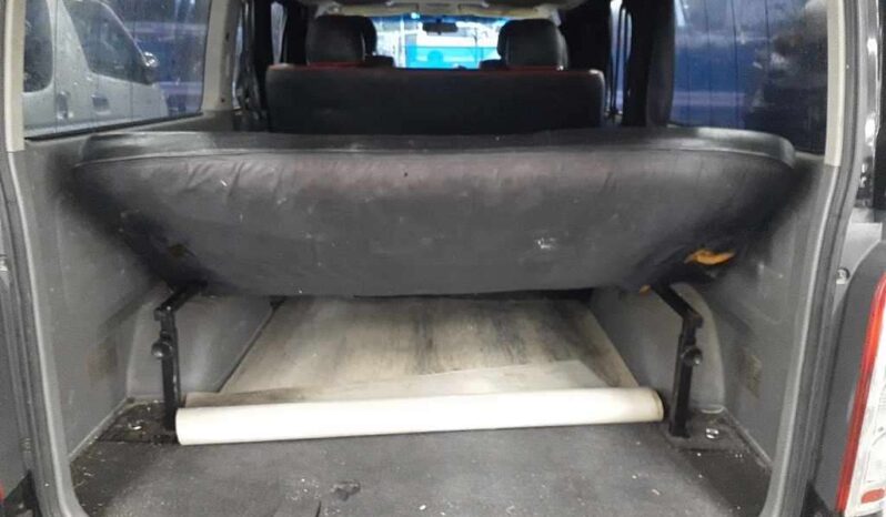 TOYOTA HIACE VAN full