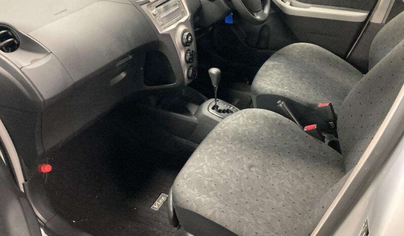 TOYOTA VITZ full