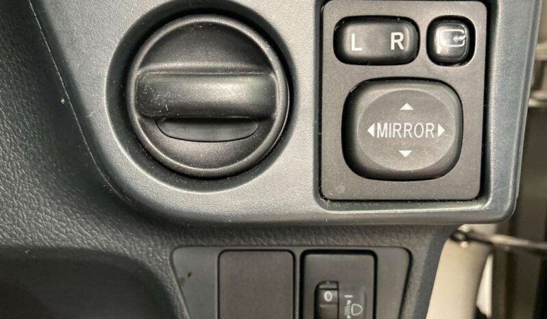 TOYOTA COROLLA AXIO 2013 full