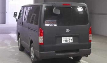 TOYOTA HIACE VAN full