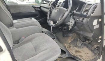 TOYOTA HIACE VAN full