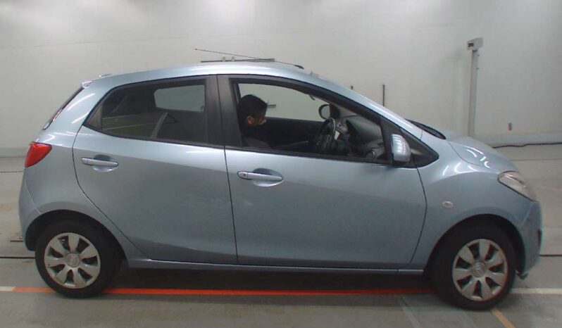 MAZDA DEMIO full