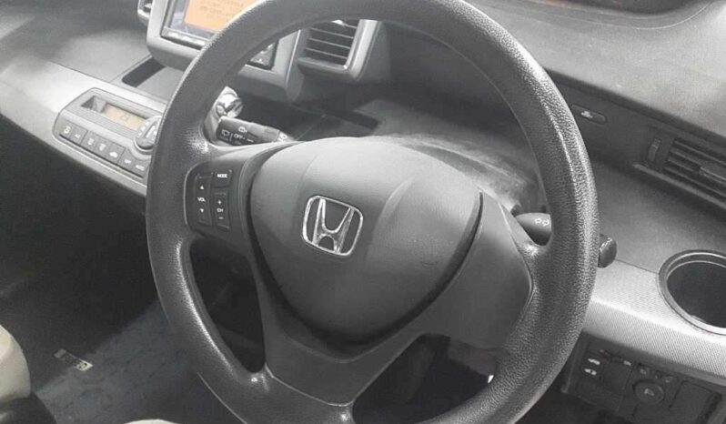HONDA FREED full