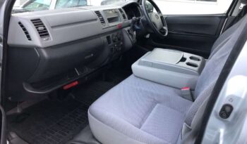 TOYOTA HIACE VAN full