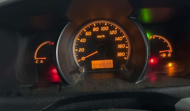 TOYOTA HIACE VAN full
