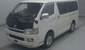 TOYOTA HIACE VAN 2005