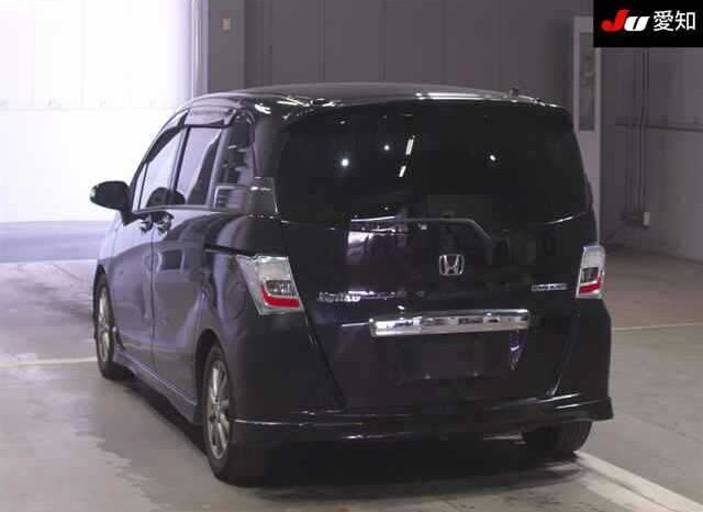 HONDA FREED SPIKE full
