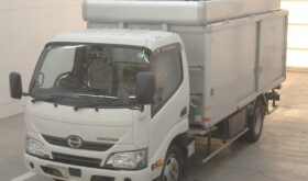 TOYOTA DYNA 2018