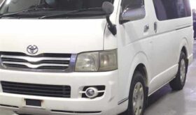 TOYOTA HIACE VAN 2005