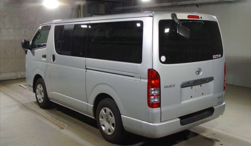 TOYOTA HIACE VAN full