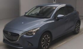 MAZDA DEMIO 2015