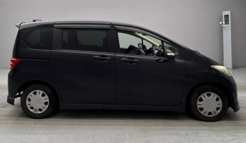 HONDA FREED full