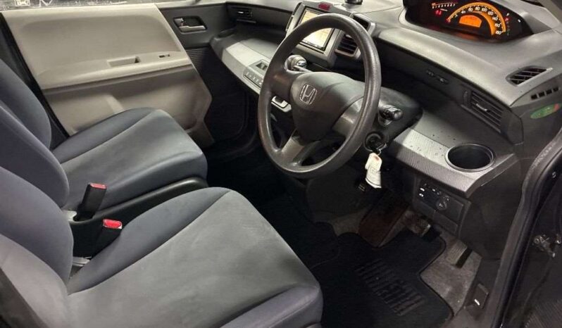 HONDA FREED full