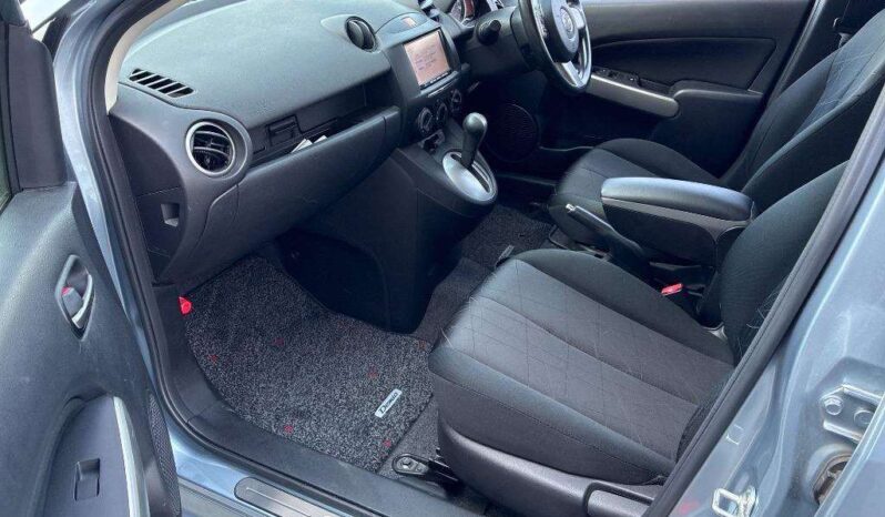 MAZDA DEMIO full