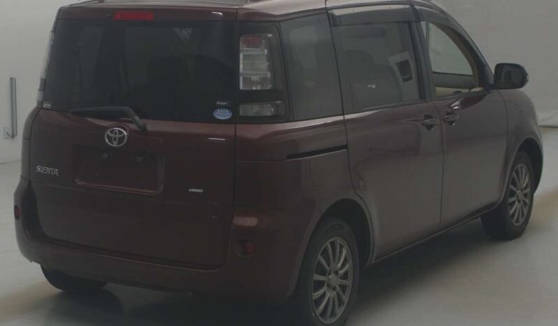TOYOTA SIENTA 2013 full