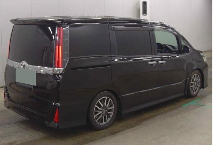 toyota voxy 2015 full