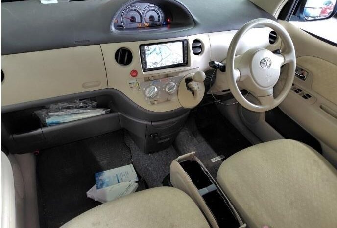 TOYOTA SIENTA  2007 full