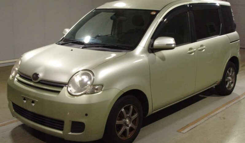 TOYOTA SIENTA  2010 full