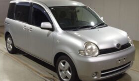 TOYOTA SIENTA  2004