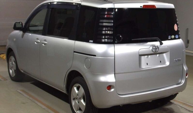 TOYOTA SIENTA  2004 full