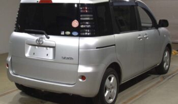 TOYOTA SIENTA  2004 full
