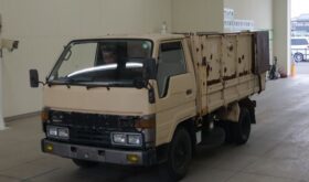 TOYOTA  DYNA  TRUCK 1990