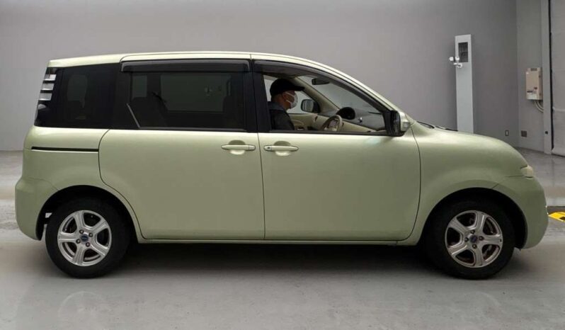 TOYOTA SIENTA full